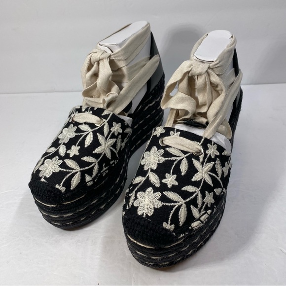 Vince Camuto Women’s Tishea Espadrille Wedge Sandals Black Cream Embroidered NWT - Picture 8 of 14